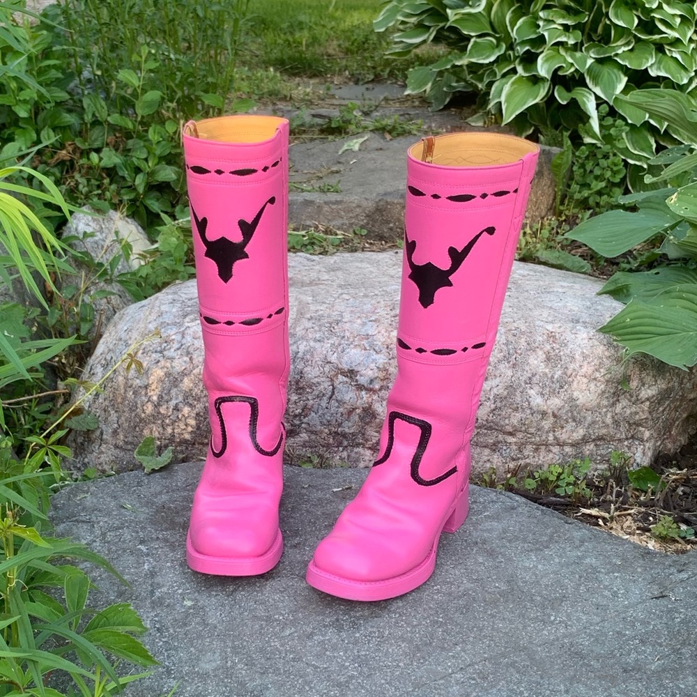 Vintage leather cowboy boots pink black classic